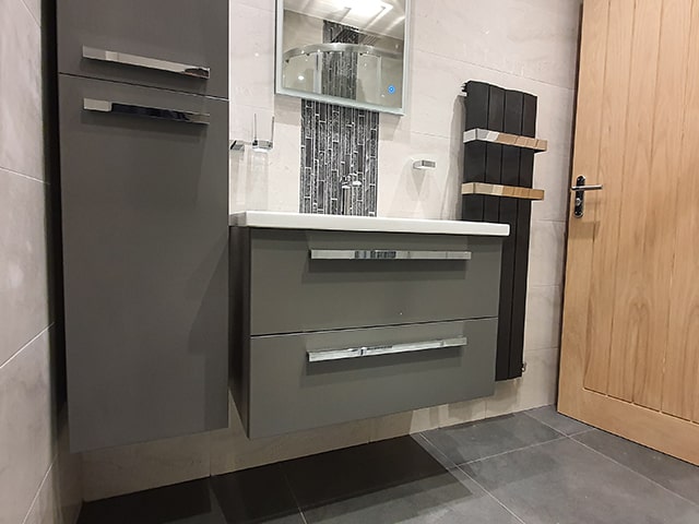 Luton - Family Bathroom