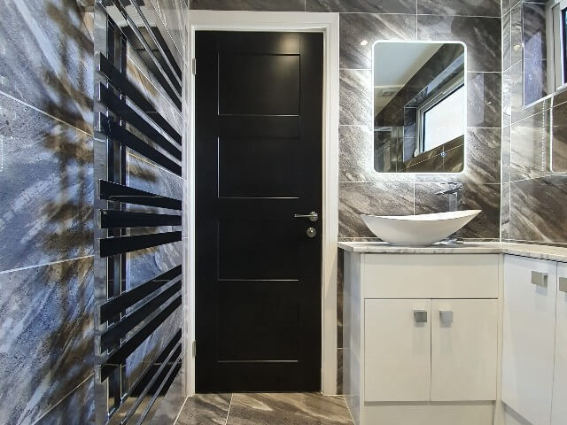 Stevenage - Family Bathroom