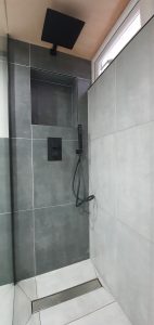 black shower fittings rainfall head