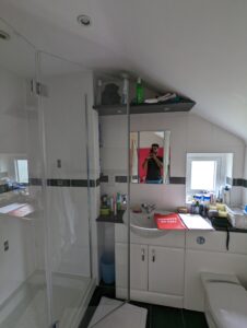 old non refurbed bathroom