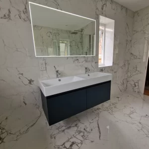 led-lights-around-mirror-scaled