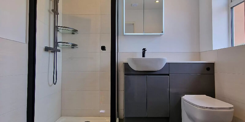 minimalist modern bathroom
