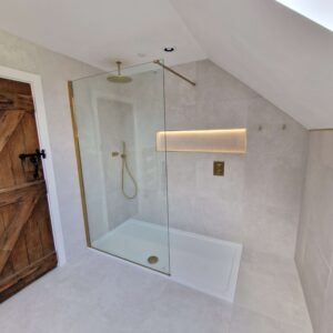 harpenden ensuite shower divider